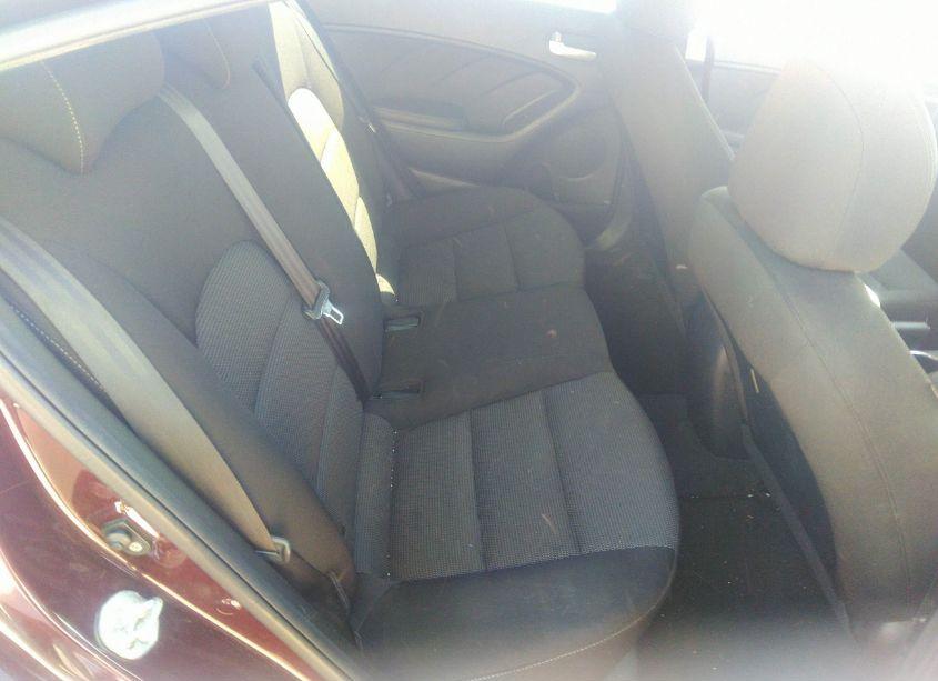 Photo 8 of 2018 Kia Forte LX (VIN 3KPFK4A70JE213143)