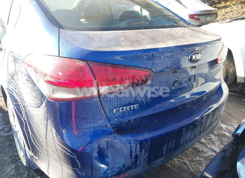 Photo 21 of 2018 Kia Forte LX (VIN 3KPFK4A70JE214129)