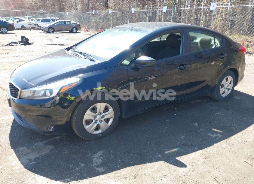 Photo 2 of 2018 Kia Forte LX (VIN 3KPFK4A70JE235109)