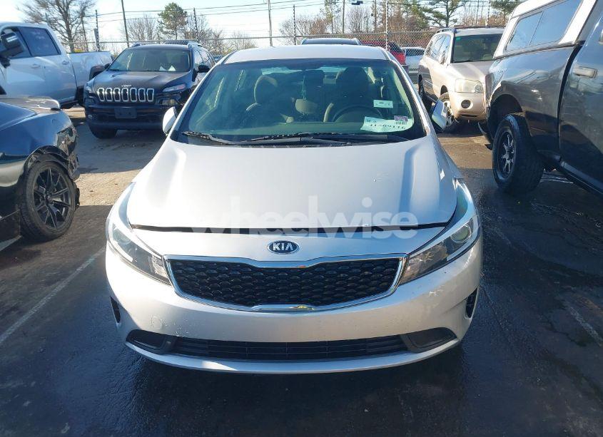Photo 12 of 2018 Kia Forte LX (VIN 3KPFK4A70JE244053)