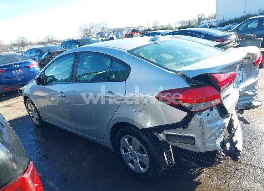 Photo 14 of 2018 Kia Forte LX (VIN 3KPFK4A70JE244053)