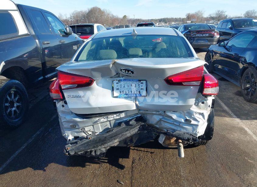 Photo 16 of 2018 Kia Forte LX (VIN 3KPFK4A70JE244053)