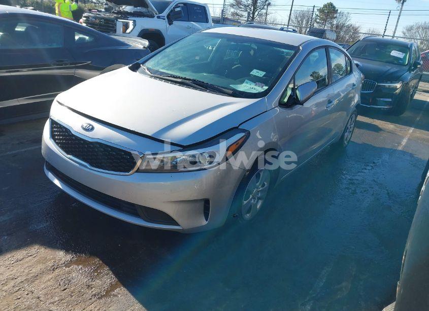 Photo 2 of 2018 Kia Forte LX (VIN 3KPFK4A70JE244053)