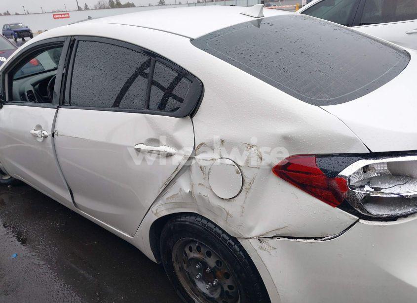 Photo 17 of 2018 Kia Forte LX (VIN 3KPFK4A70JE245753)