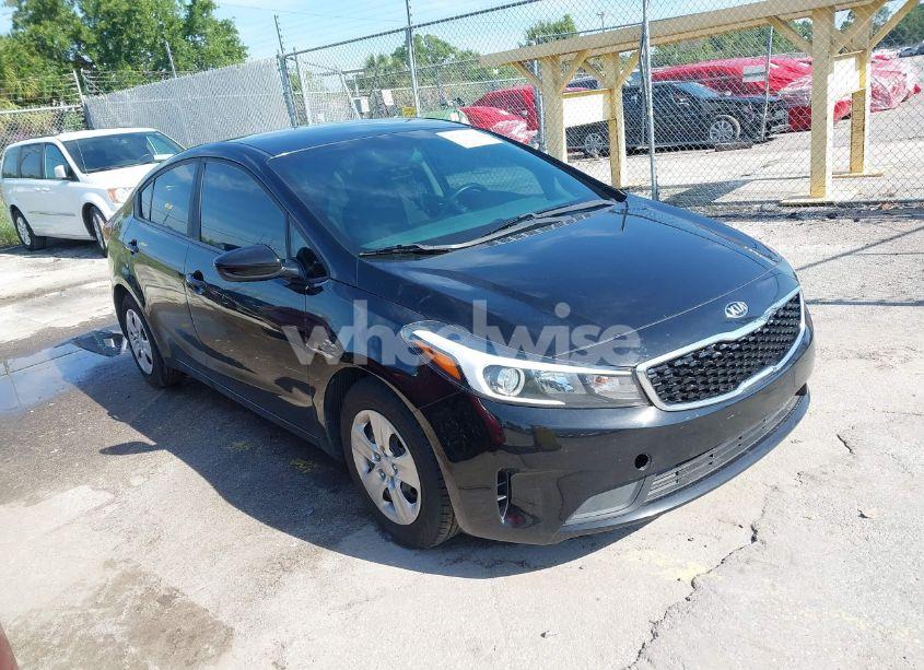 2018 Kia Forte LX (VIN 3KPFK4A70JE269440) main photo