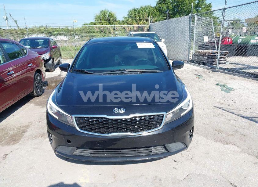 Photo 12 of 2018 Kia Forte LX (VIN 3KPFK4A70JE269440)