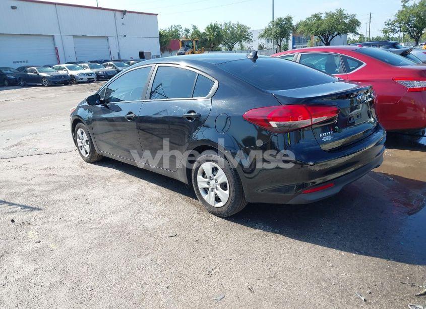Photo 3 of 2018 Kia Forte LX (VIN 3KPFK4A70JE269440)