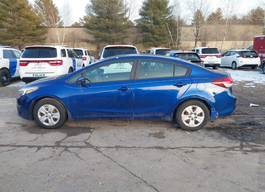 Photo 14 of 2017 Kia Forte LX (VIN 3KPFK4A71HE012412)