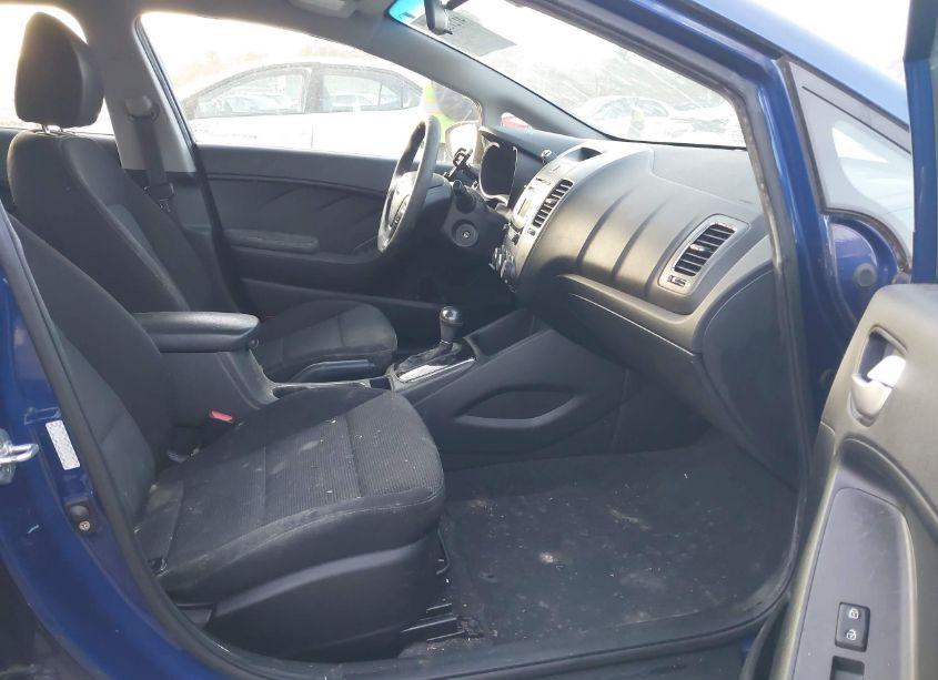 Photo 5 of 2017 Kia Forte LX (VIN 3KPFK4A71HE012412)