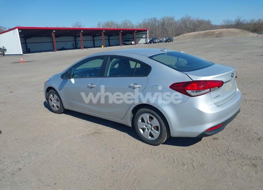 Photo 14 of 2017 Kia Forte LX (VIN 3KPFK4A71HE012605)