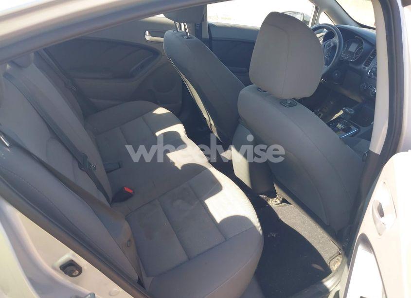 Photo 8 of 2017 Kia Forte LX (VIN 3KPFK4A71HE012605)