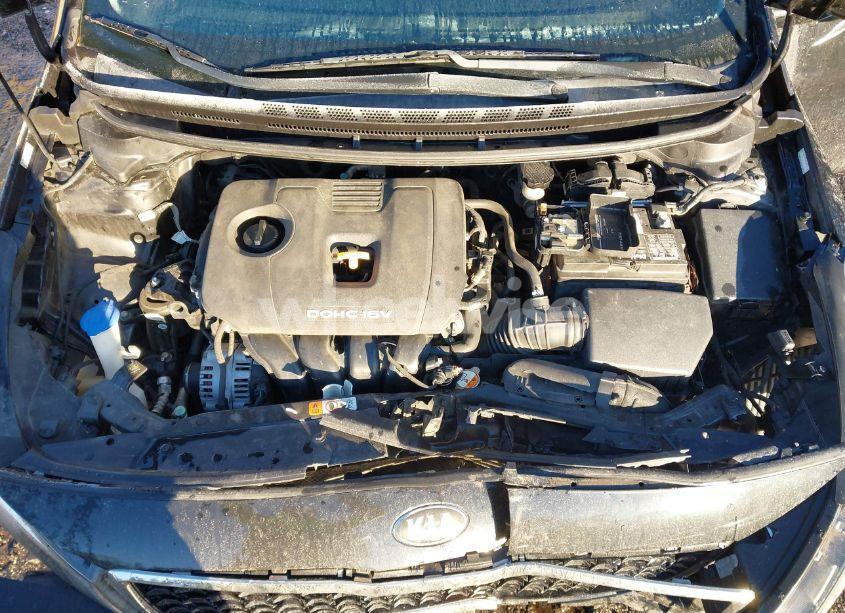 Photo 10 of 2017 Kia Forte LX (VIN 3KPFK4A71HE013091)