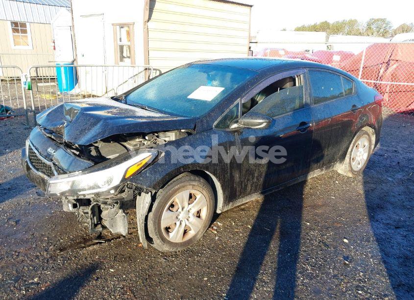 Photo 2 of 2017 Kia Forte LX (VIN 3KPFK4A71HE013091)