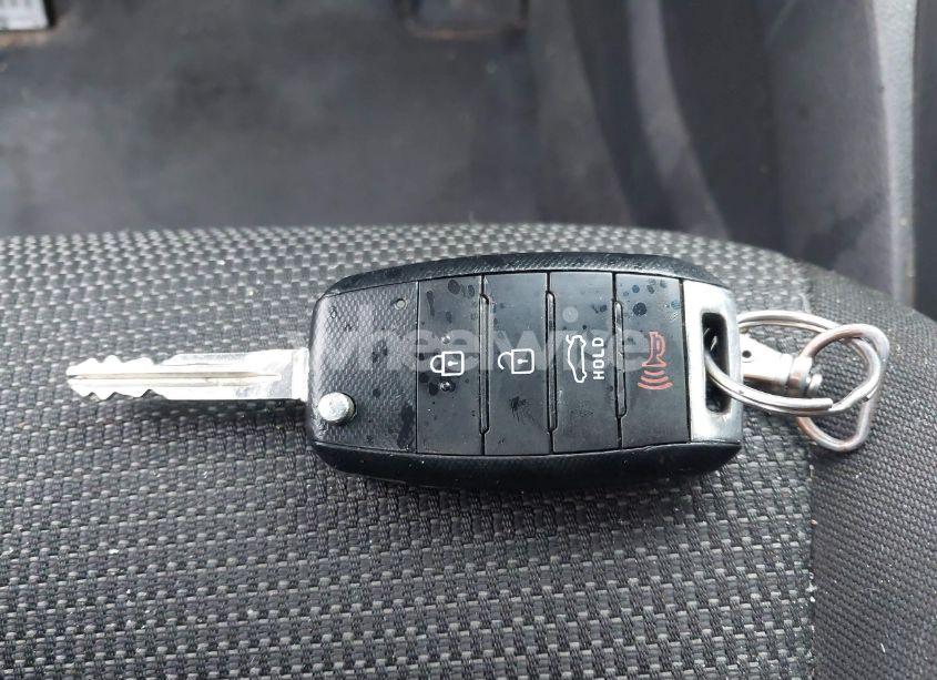 Photo 11 of 2017 Kia Forte LX (VIN 3KPFK4A71HE049539)