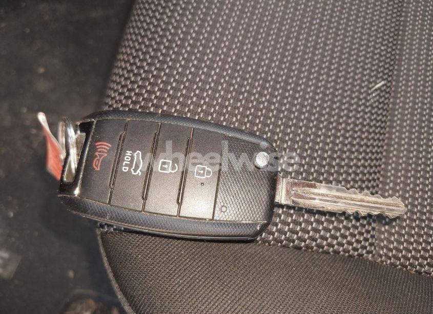 Photo 11 of 2017 Kia Forte LX (VIN 3KPFK4A71HE050187)