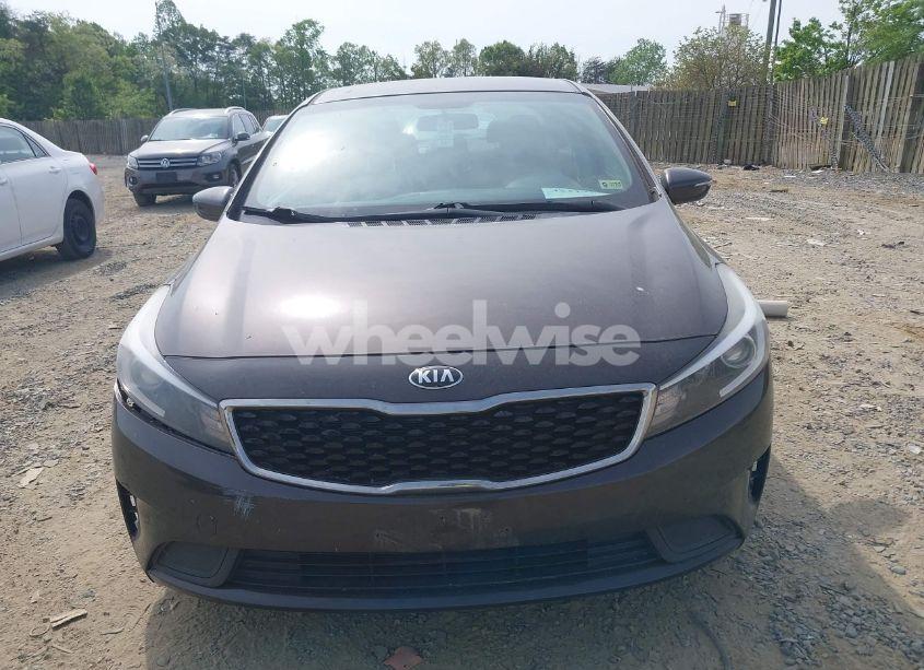 Photo 12 of 2017 Kia Forte LX (VIN 3KPFK4A71HE050187)
