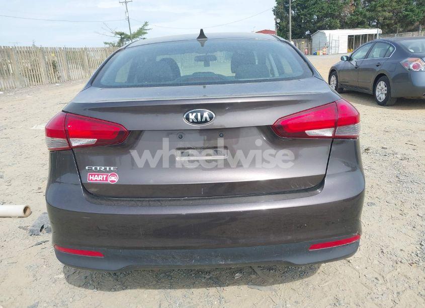 Photo 16 of 2017 Kia Forte LX (VIN 3KPFK4A71HE050187)