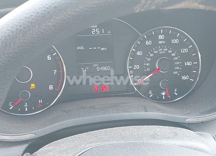 Photo 7 of 2017 Kia Forte LX (VIN 3KPFK4A71HE050187)