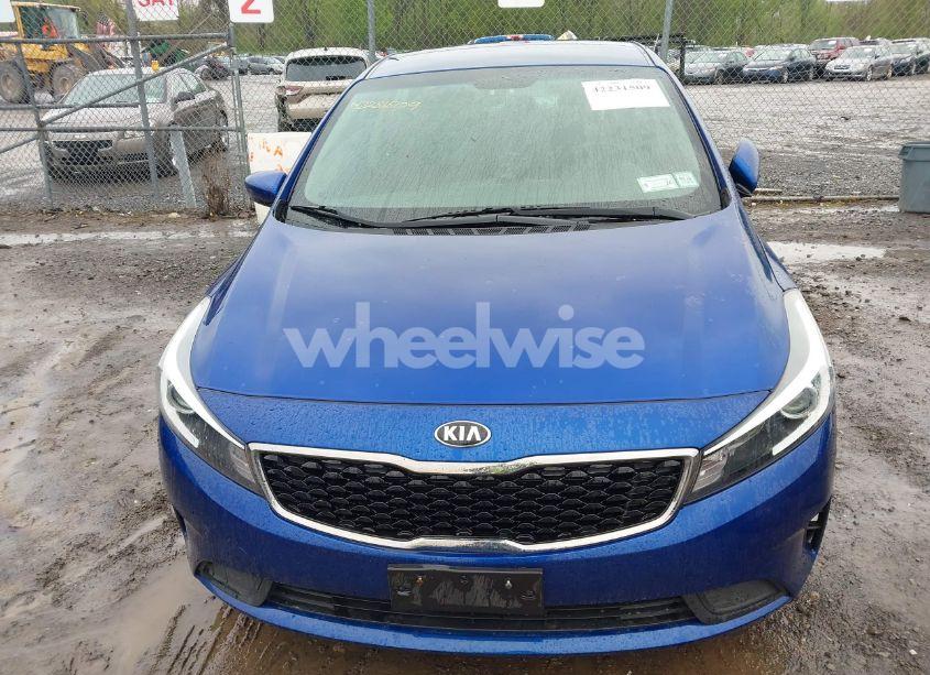 Photo 13 of 2017 Kia Forte LX (VIN 3KPFK4A71HE052215)