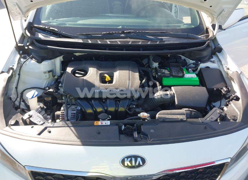Photo 10 of 2017 Kia Forte LX (VIN 3KPFK4A71HE089779)
