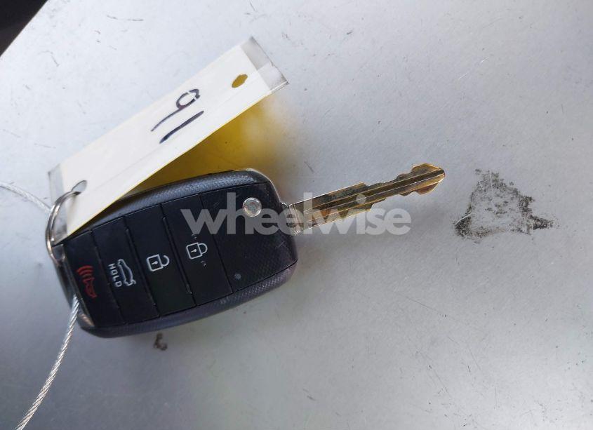 Photo 11 of 2017 Kia Forte LX (VIN 3KPFK4A71HE089779)