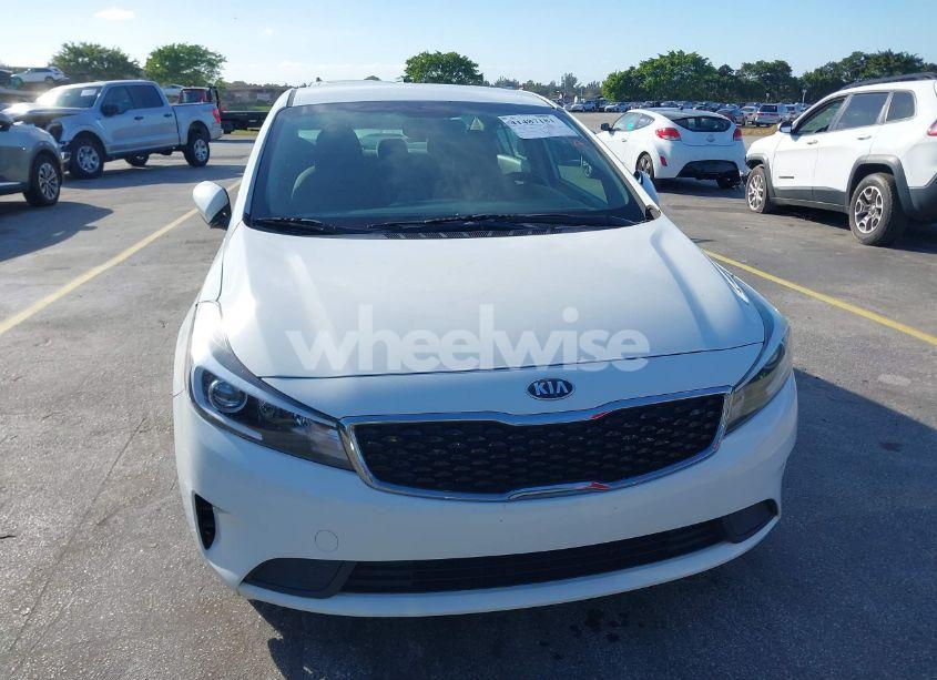 Photo 12 of 2017 Kia Forte LX (VIN 3KPFK4A71HE089779)