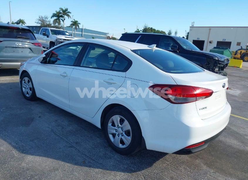 Photo 3 of 2017 Kia Forte LX (VIN 3KPFK4A71HE089779)