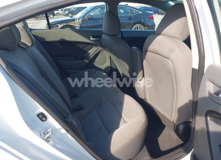 Photo 8 of 2017 Kia Forte LX (VIN 3KPFK4A71HE089779)