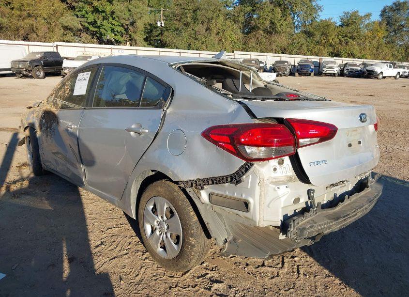Photo 3 of 2017 Kia Forte LX (VIN 3KPFK4A71HE091189)