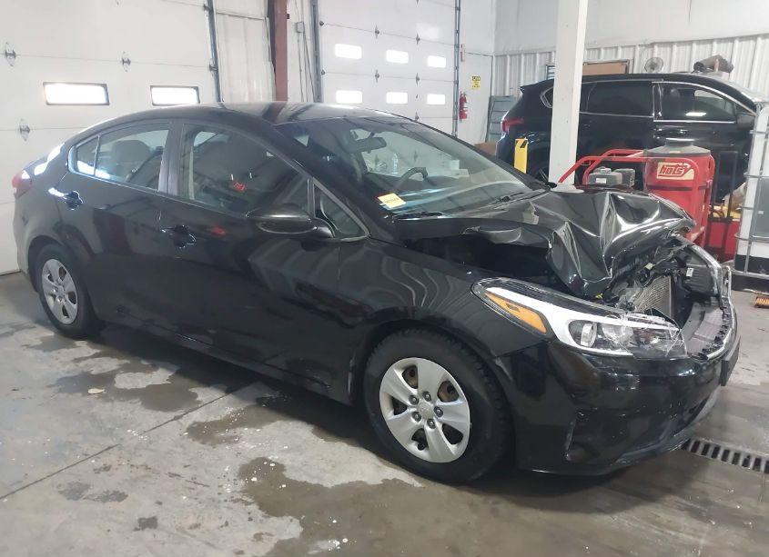 Photo 13 of 2017 Kia Forte LX (VIN 3KPFK4A71HE097896)