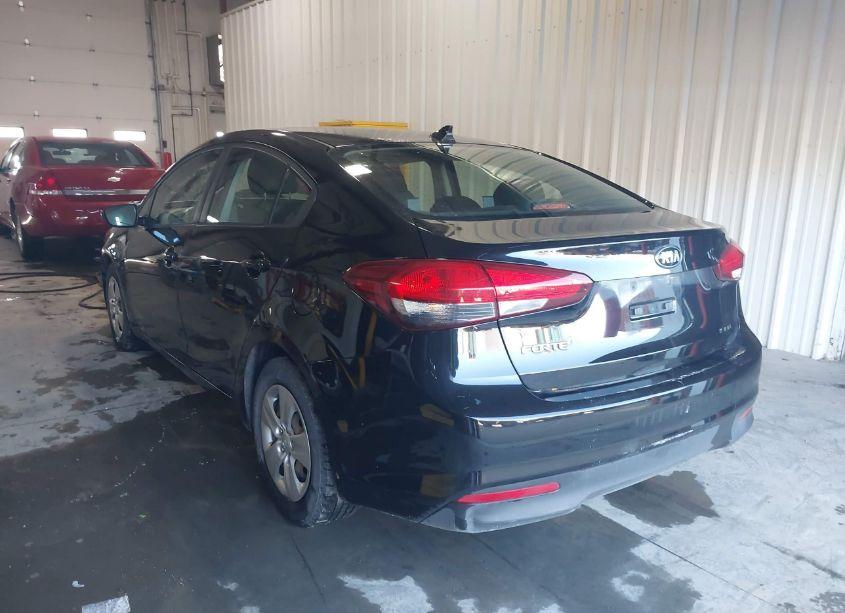 Photo 3 of 2017 Kia Forte LX (VIN 3KPFK4A71HE097896)