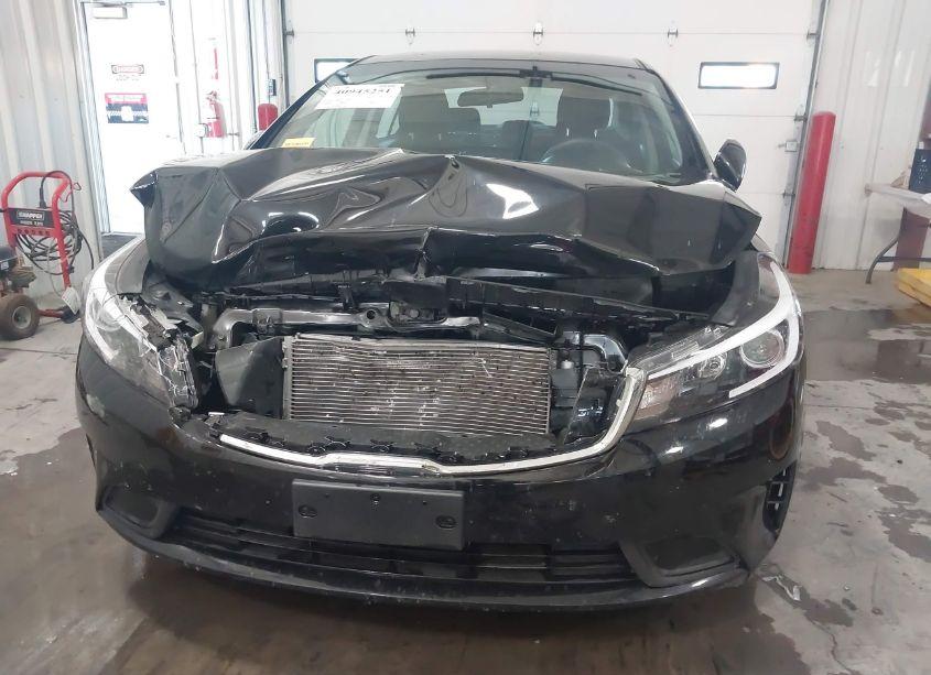 Photo 6 of 2017 Kia Forte LX (VIN 3KPFK4A71HE097896)