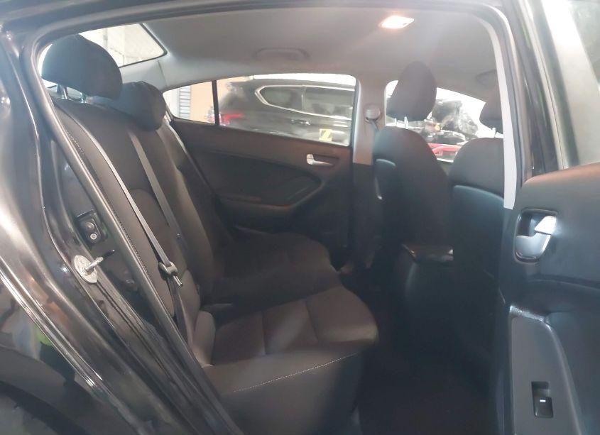 Photo 8 of 2017 Kia Forte LX (VIN 3KPFK4A71HE097896)