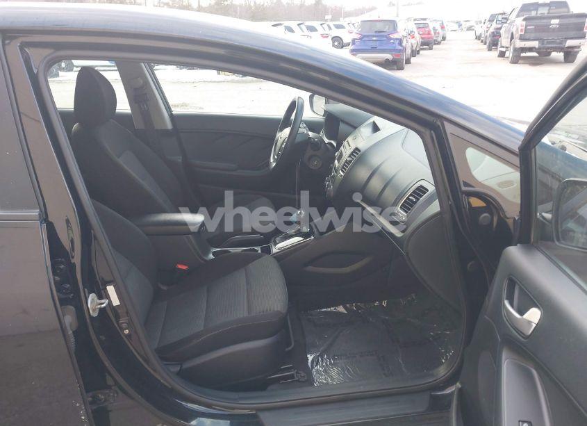 Photo 5 of 2017 Kia Forte LX (VIN 3KPFK4A71HE098885)