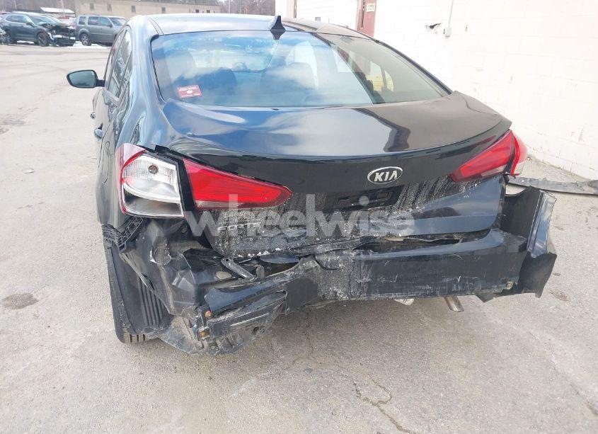 Photo 6 of 2017 Kia Forte LX (VIN 3KPFK4A71HE098885)