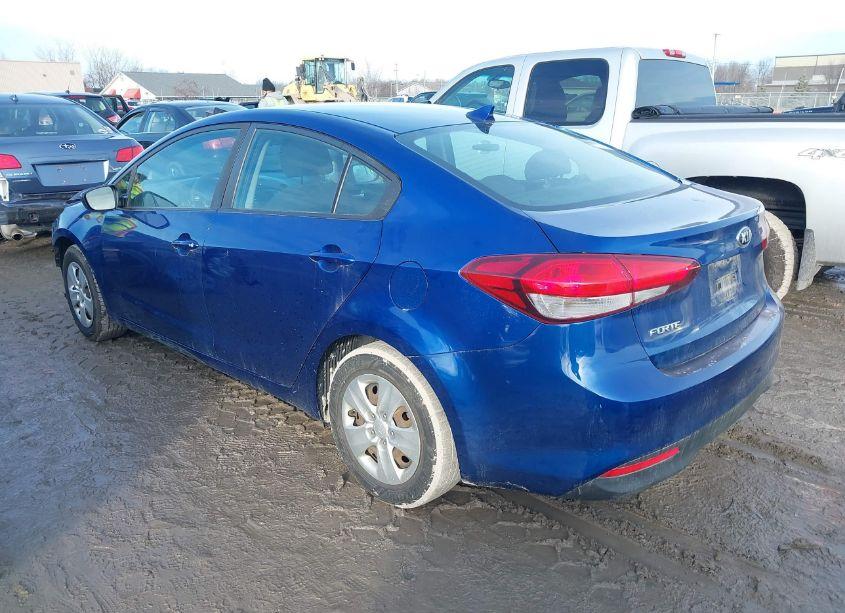 Photo 3 of 2017 Kia Forte LX (VIN 3KPFK4A71HE120903)