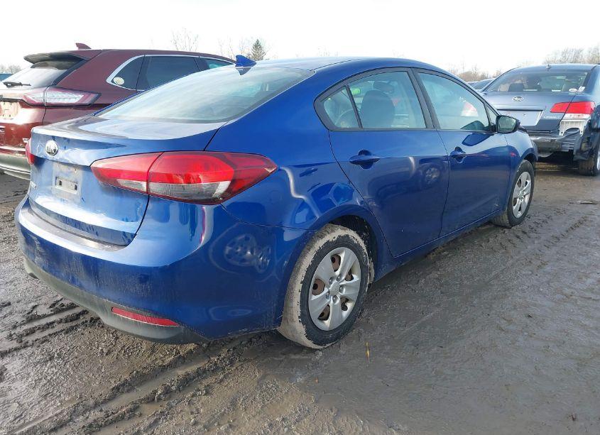 Photo 4 of 2017 Kia Forte LX (VIN 3KPFK4A71HE120903)