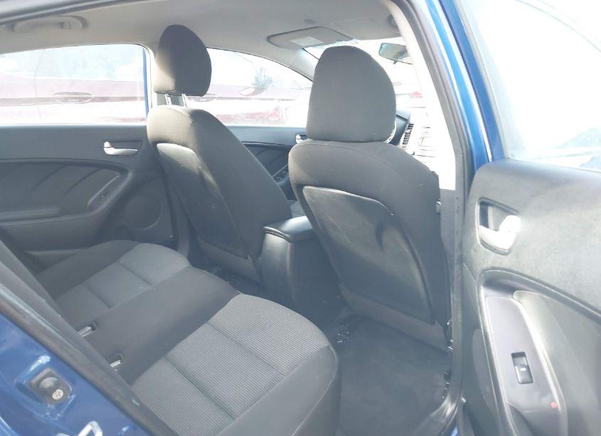 Photo 8 of 2017 Kia Forte LX (VIN 3KPFK4A71HE120903)