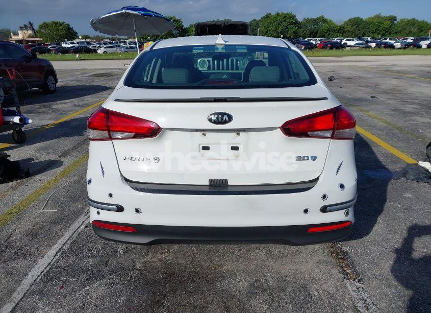 Photo 17 of 2017 Kia Forte LX (VIN 3KPFK4A71HE126278)