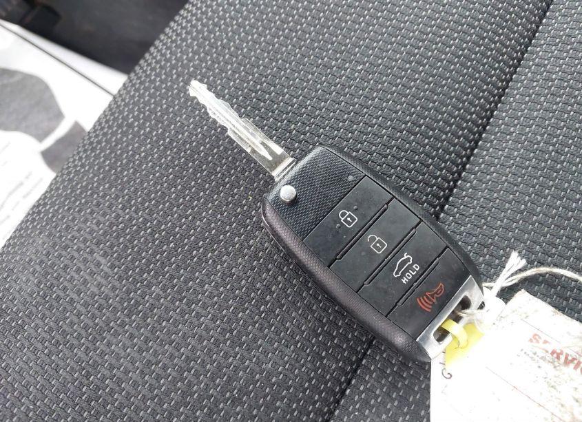 Photo 11 of 2017 Kia Forte LX (VIN 3KPFK4A71HE140570)