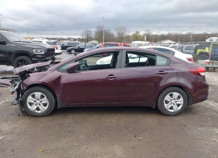 Photo 15 of 2017 Kia Forte LX (VIN 3KPFK4A71HE140570)