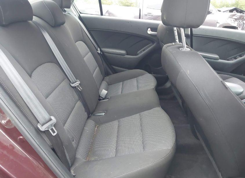 Photo 8 of 2017 Kia Forte LX (VIN 3KPFK4A71HE140570)