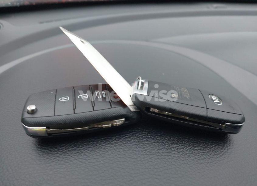 Photo 11 of 2017 Kia Forte LX (VIN 3KPFK4A71HE142447)