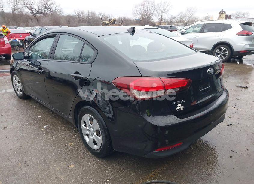 Photo 3 of 2017 Kia Forte LX (VIN 3KPFK4A71HE142447)