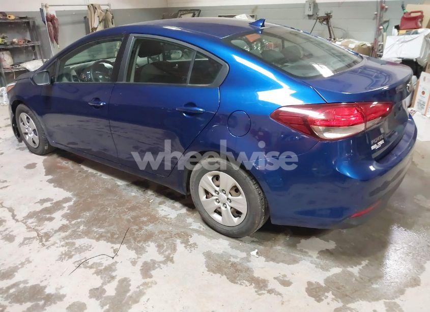 Photo 3 of 2017 Kia Forte LX (VIN 3KPFK4A71HE143937)