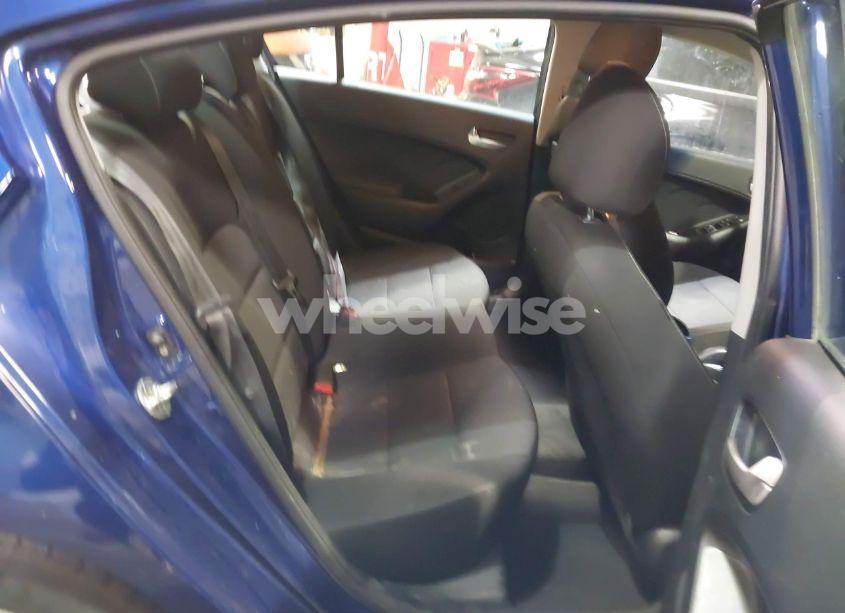 Photo 8 of 2017 Kia Forte LX (VIN 3KPFK4A71HE143937)