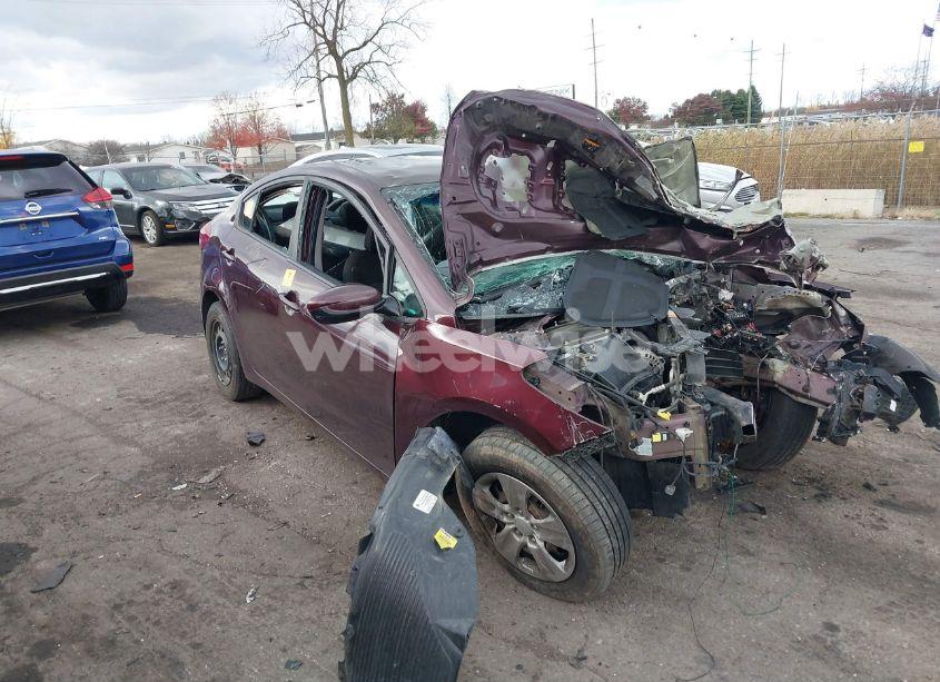 2018 Kia Forte LX (VIN 3KPFK4A71JE169024) main photo