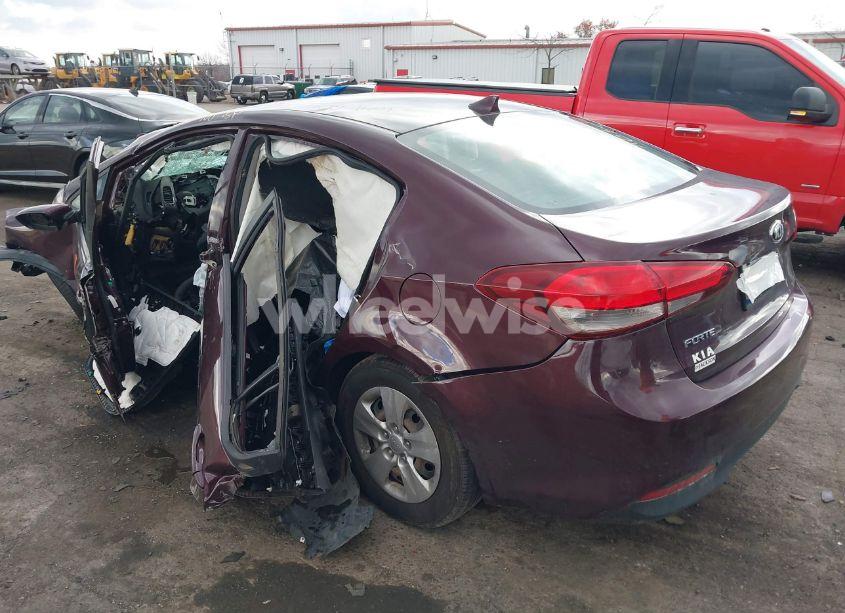 Photo 3 of 2018 Kia Forte LX (VIN 3KPFK4A71JE169024)