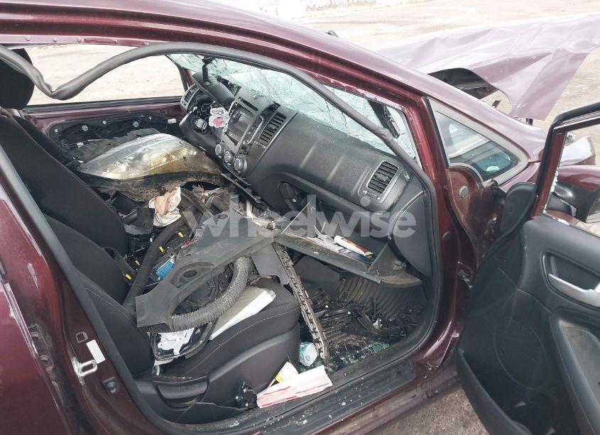 Photo 5 of 2018 Kia Forte LX (VIN 3KPFK4A71JE169024)