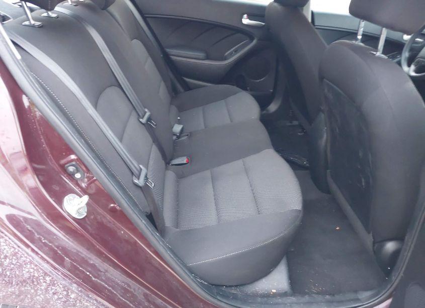 Photo 8 of 2018 Kia Forte LX (VIN 3KPFK4A71JE177754)